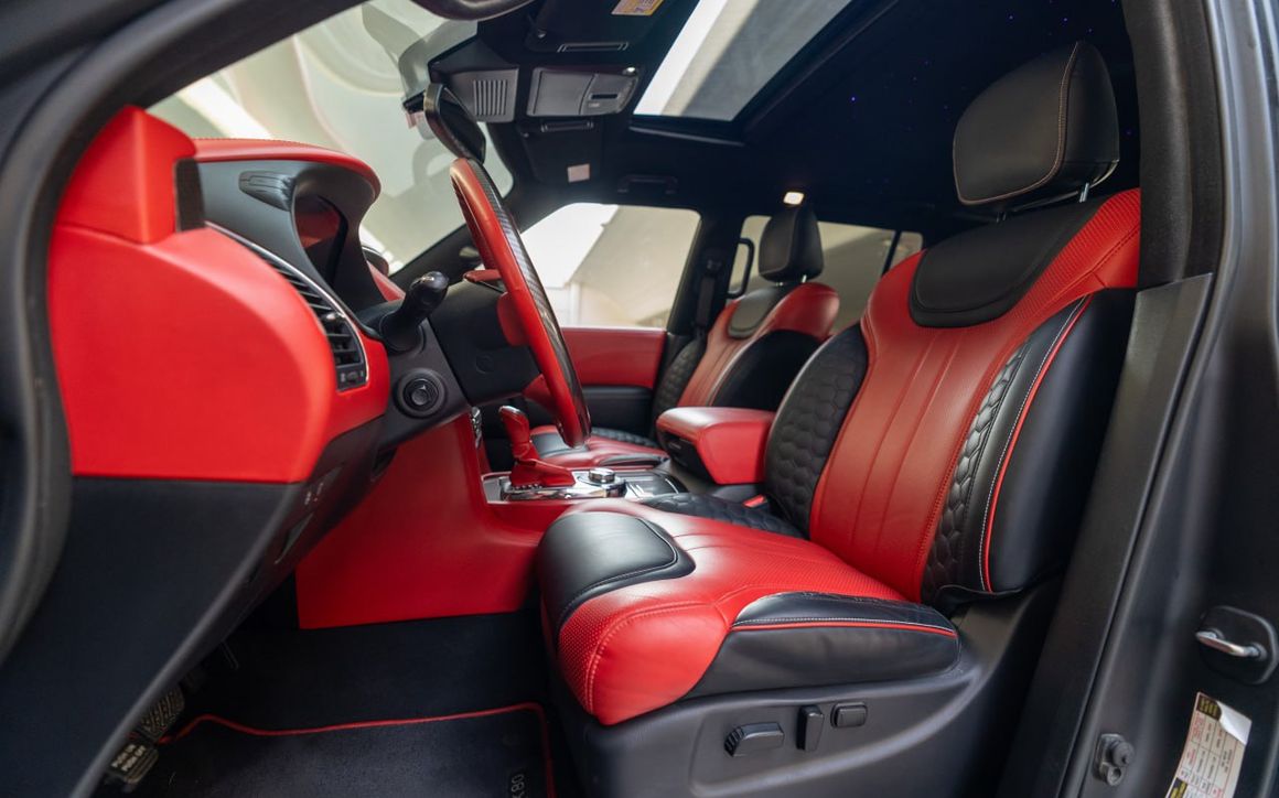 INFINITI QX80 BLACK HAWK - image 8