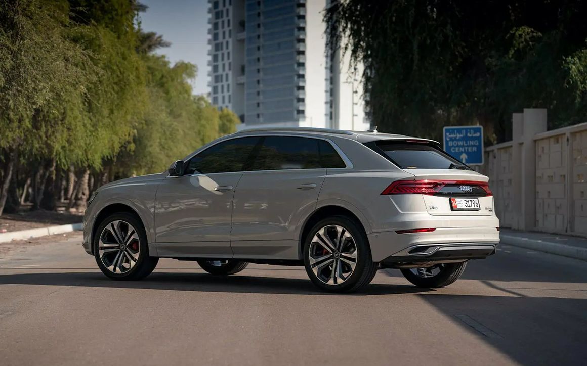 AUDI Q8 - image 2