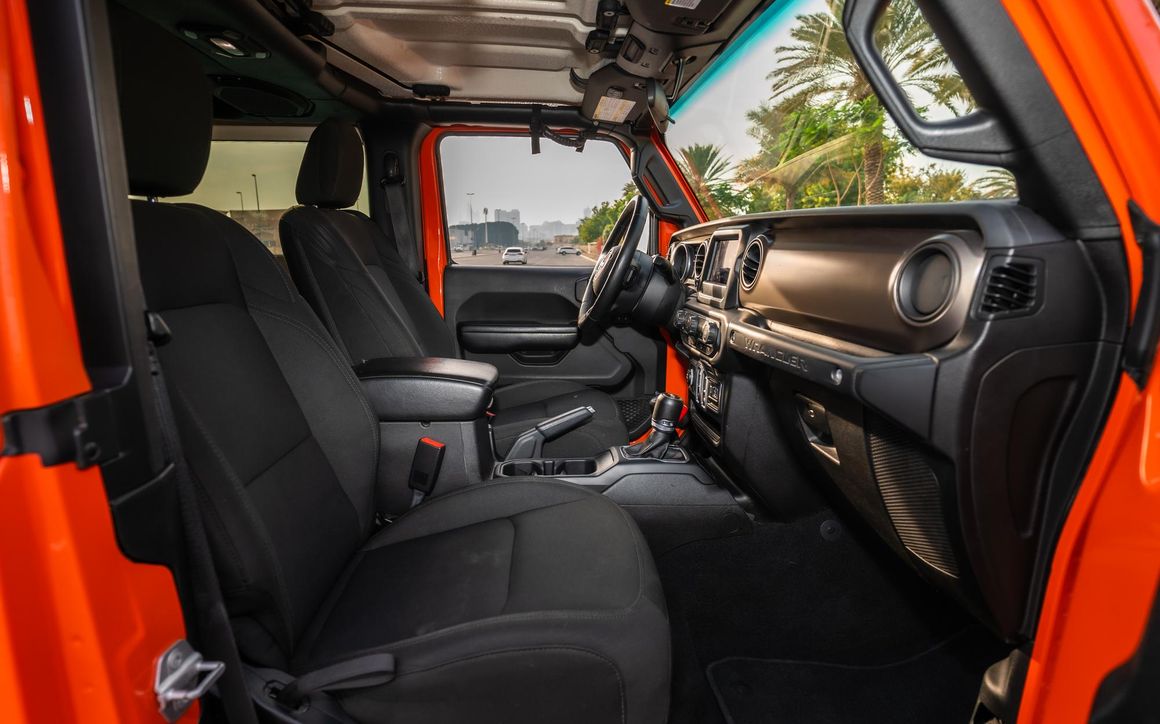 Jeep Wrangler - image 15