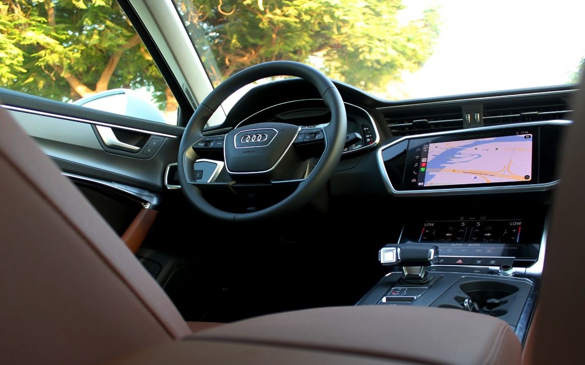 AUDI A6 - image 4