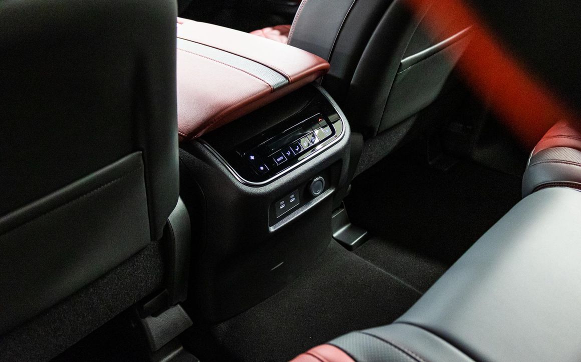 Nissan Patrol LE - image 19