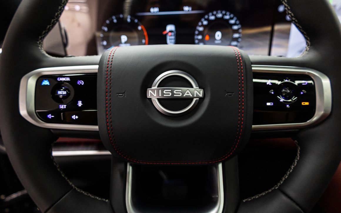 Nissan Patrol LE - image 15