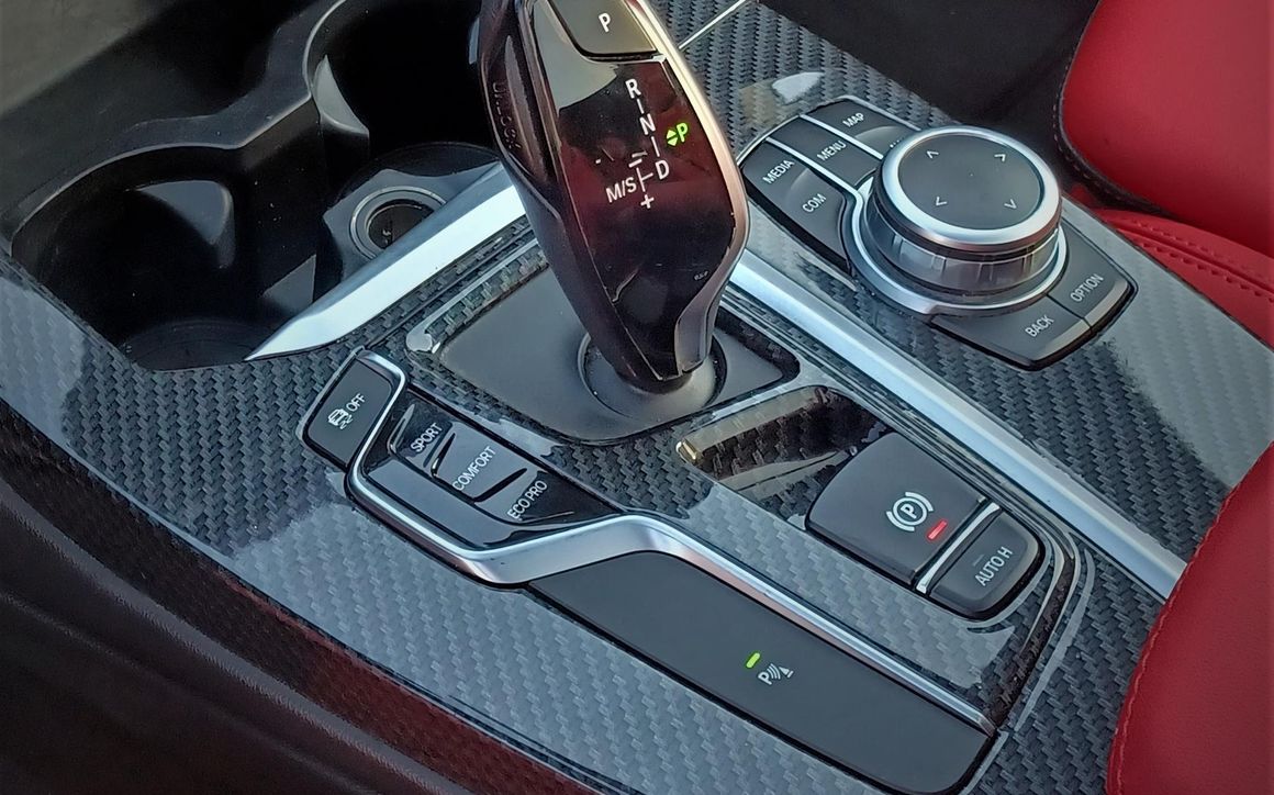 BMW X3 - image 8