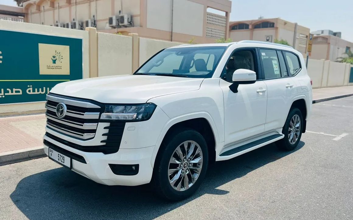 TOYOTA LAND CRUISER - image 1