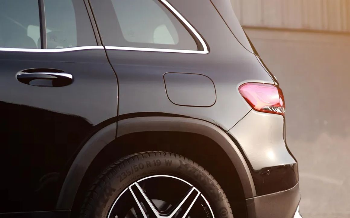 MERCEDES GLB 250 - image 6