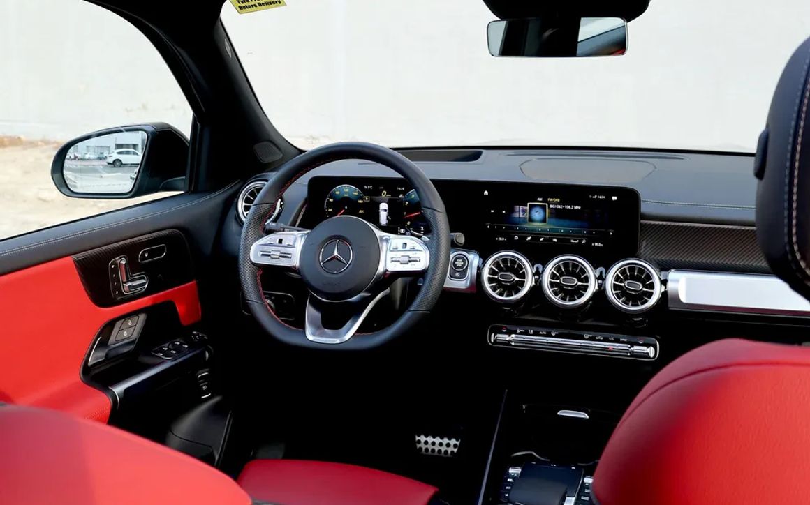 MERCEDES GLB 250 - image 7