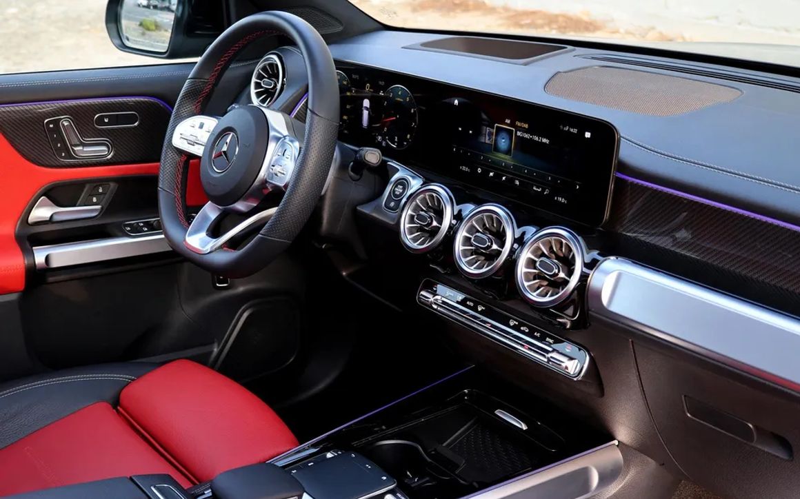 MERCEDES GLB 250 - image 8