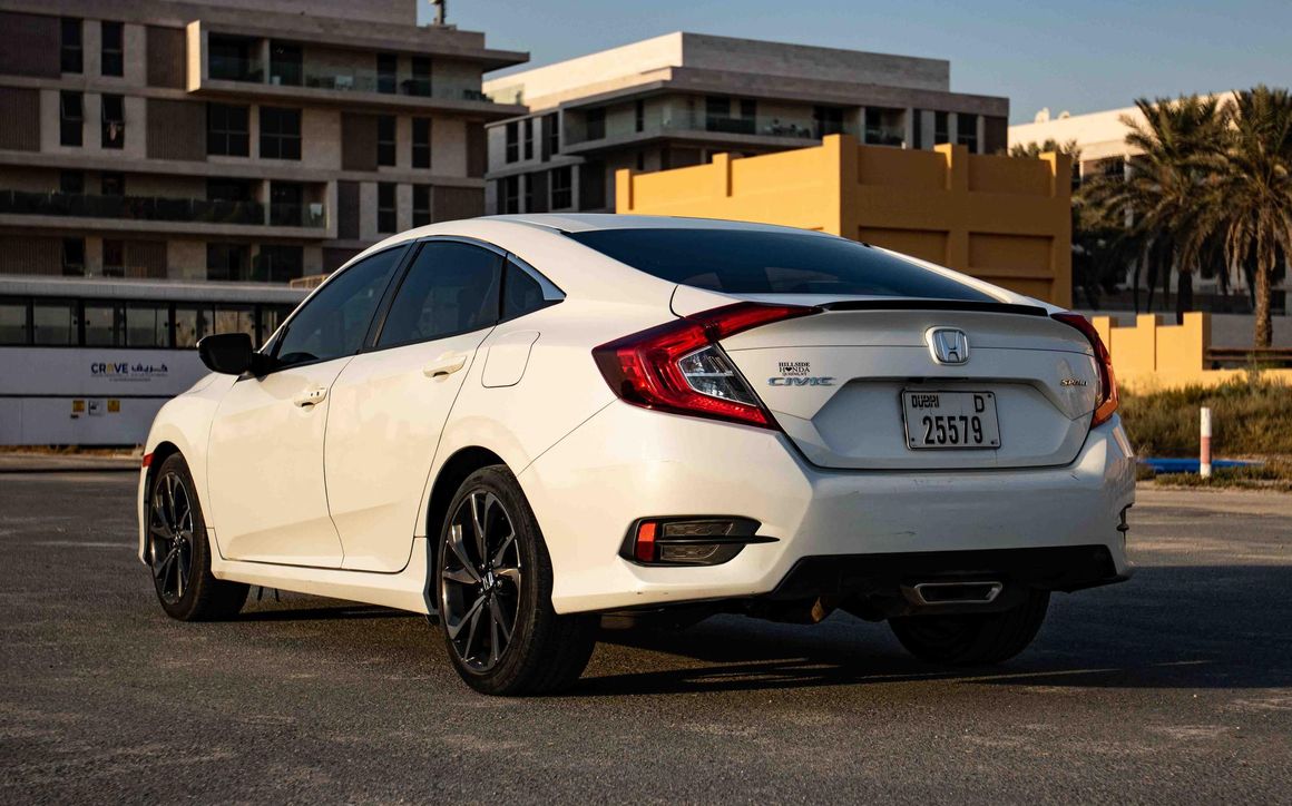 HONDA CIVIC - image 5