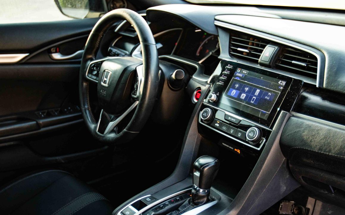 HONDA CIVIC - image 10