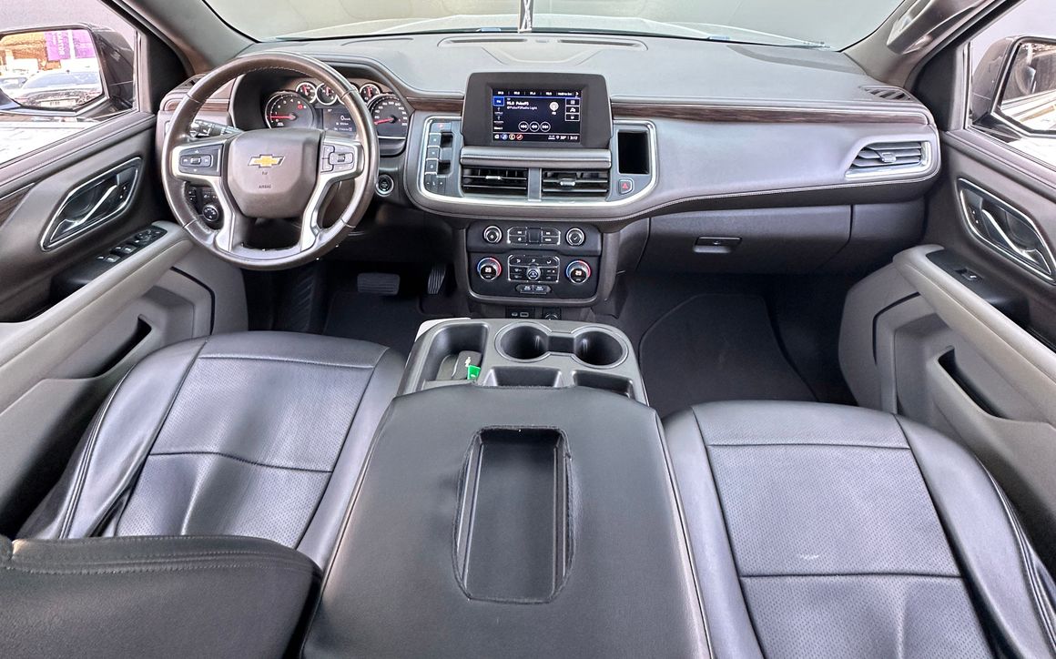 CHEVROLET TAHOE - image 4