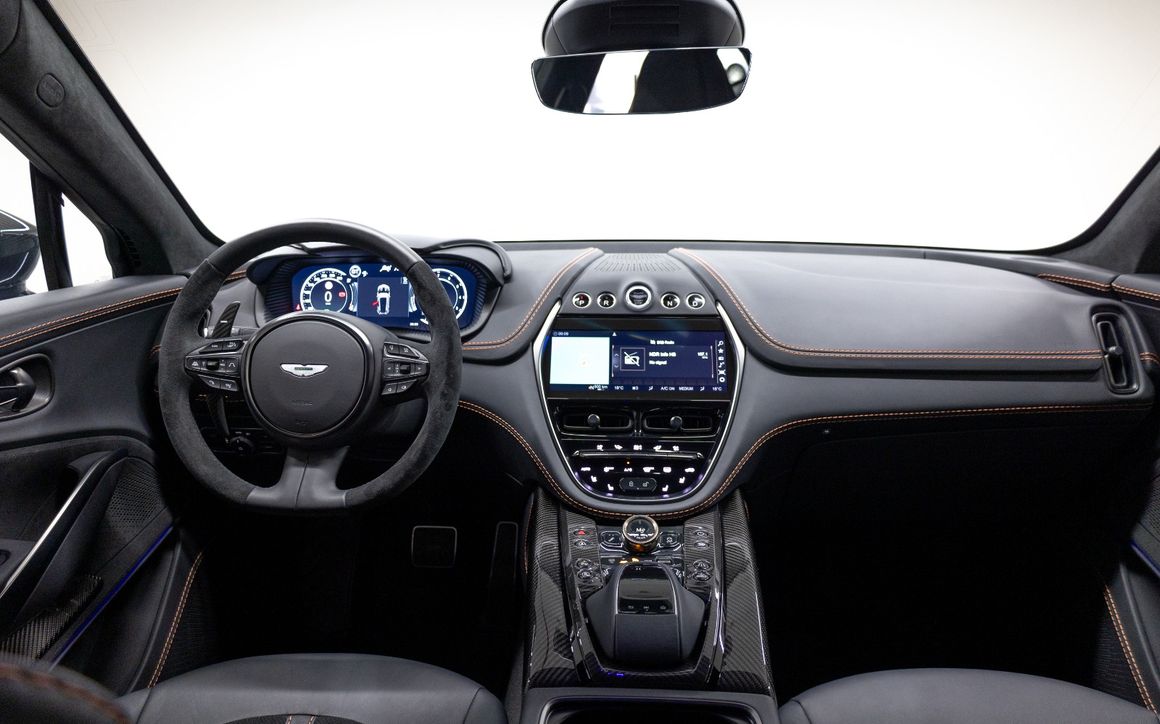 Aston Martin DBX 707 - image 8