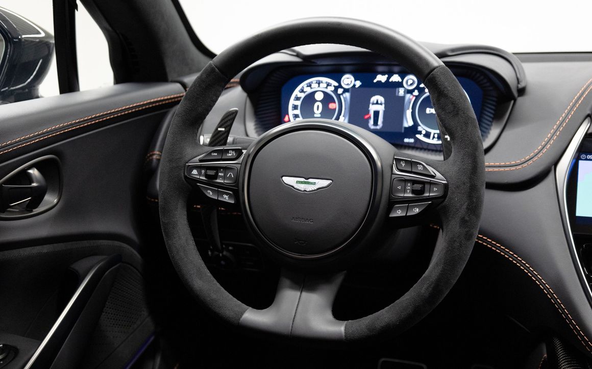 Aston Martin DBX 707 - image 7