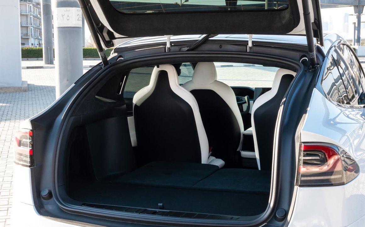 Tesla Model X - image 7