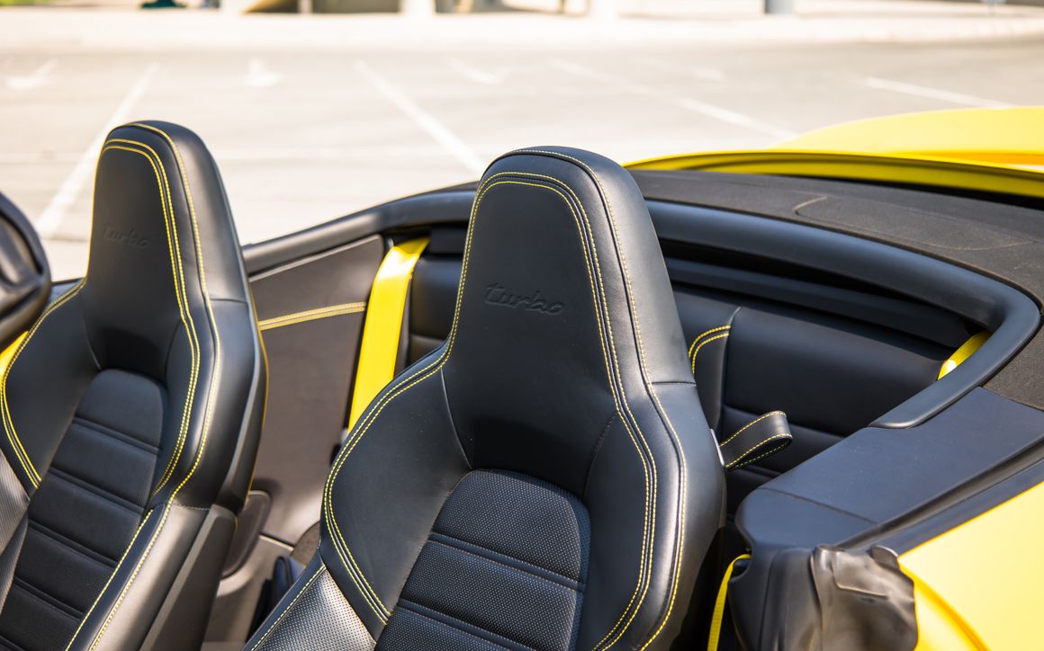 Porsche 911 992 Turbo Cabriolet - image 13
