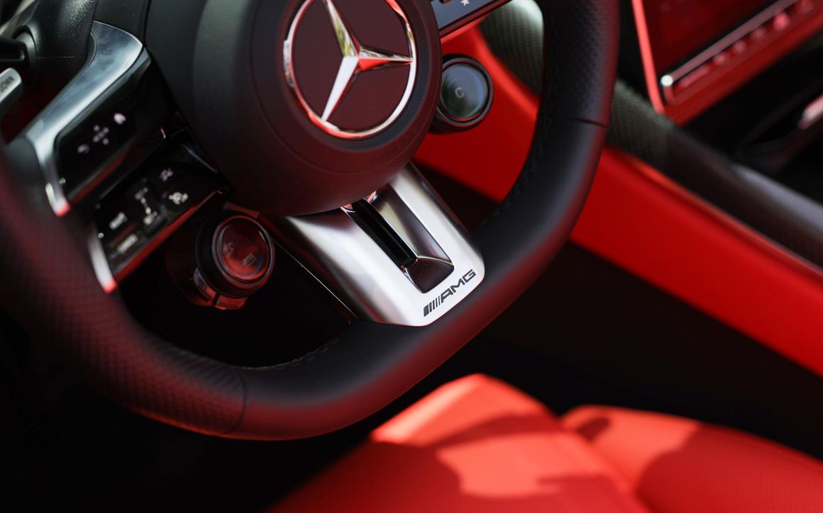 MERCEDES SL 55 AMG - image 17