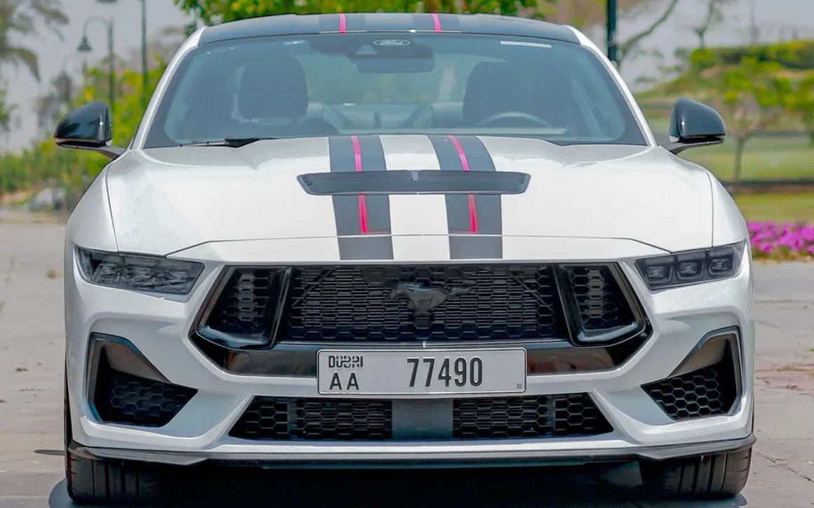 FORD MUSTANG GT V8 - image 3