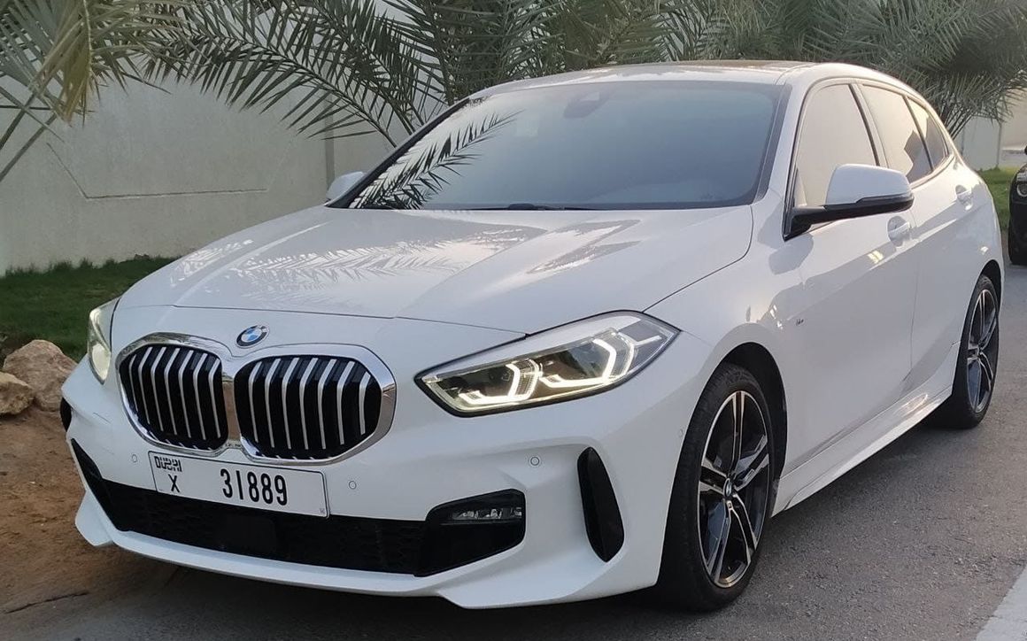 BMW 120 - image 1