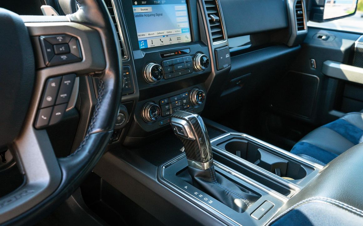FORD RAPTOR F150 - image 23