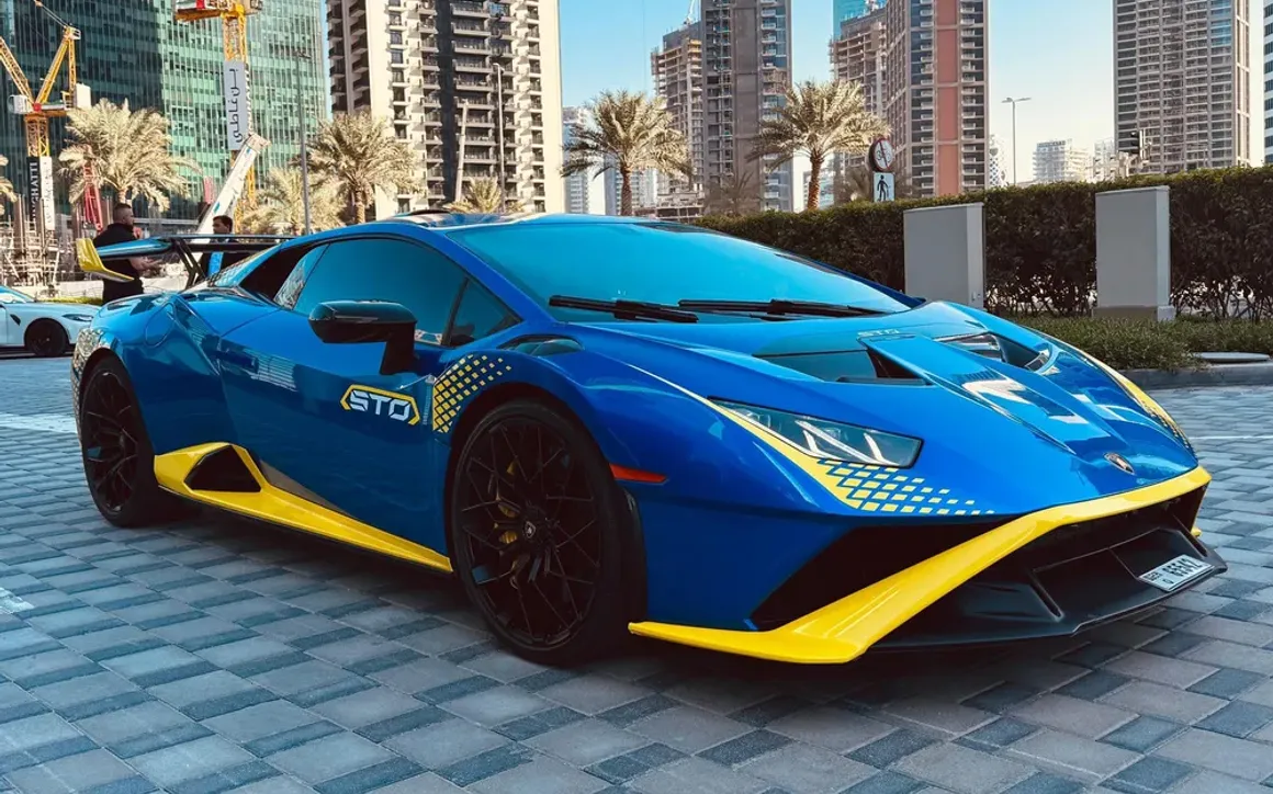 LAMBORGHINI HURACAN STO - image 1