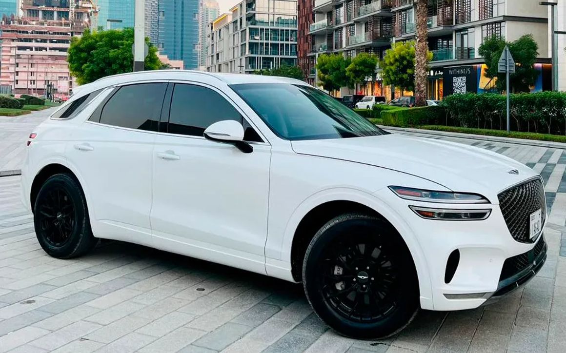 GENESIS GV70 - image 2