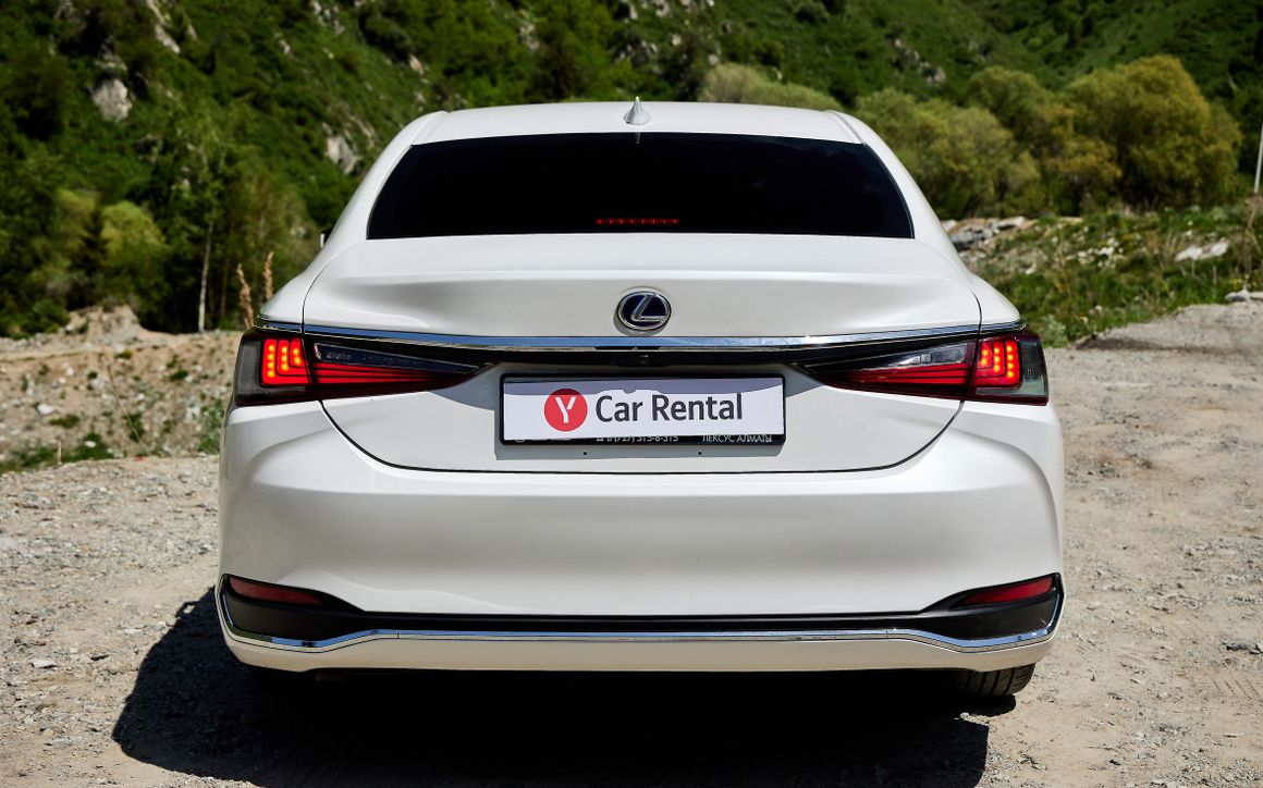 LEXUS ES - image 7