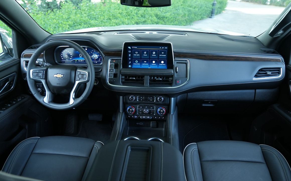 CHEVROLET TAHOE - image 4