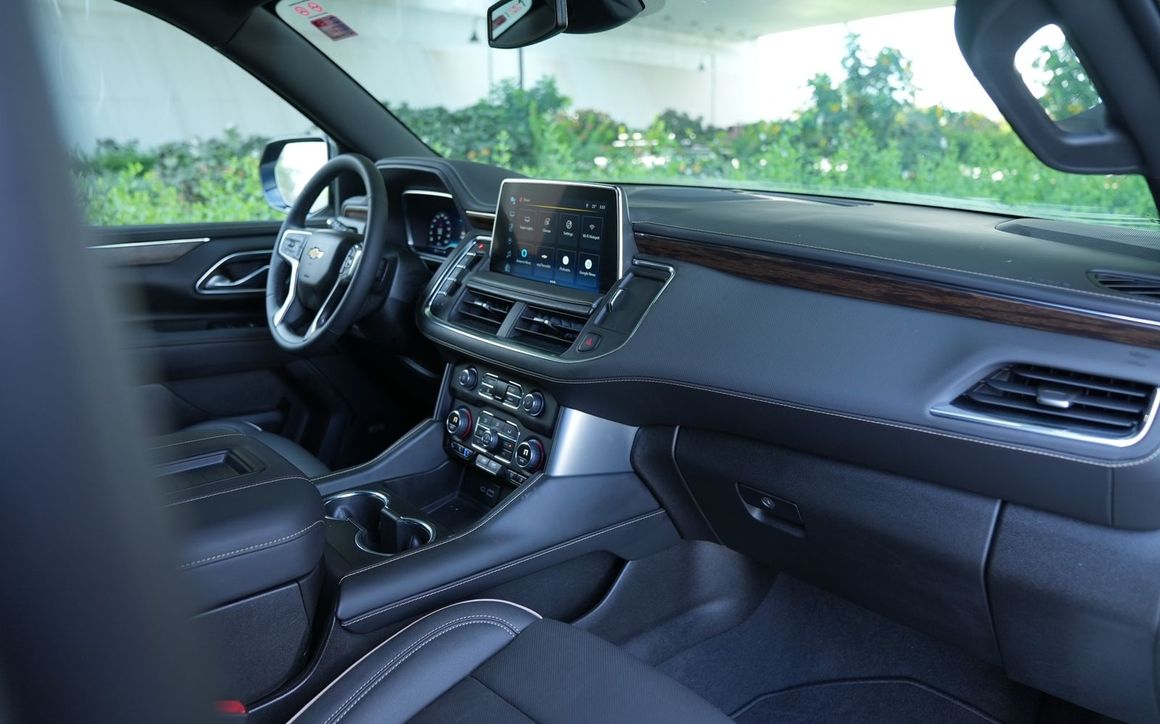 CHEVROLET TAHOE - image 5