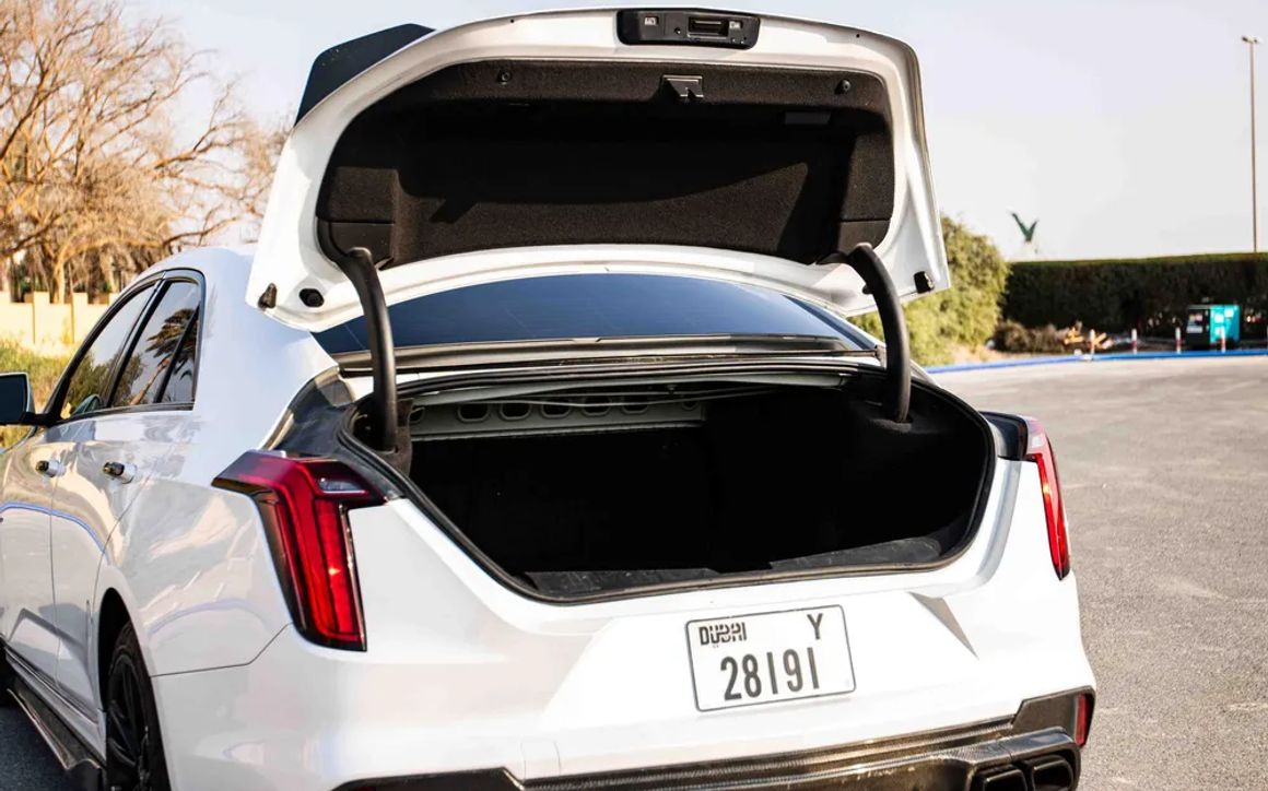 CADILLAC CT4 - image 8