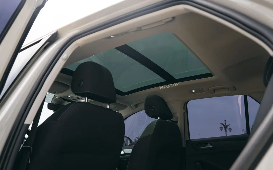 VOLKSWAGEN t-roc - image 10