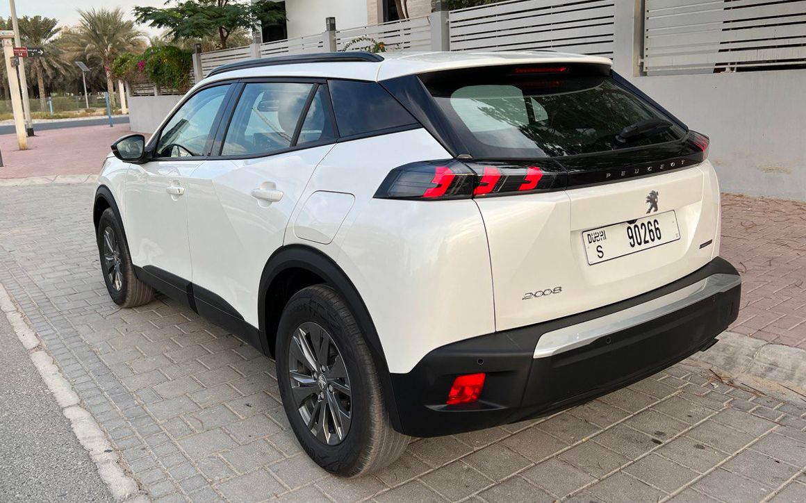 Peugeot 2008 - image 6