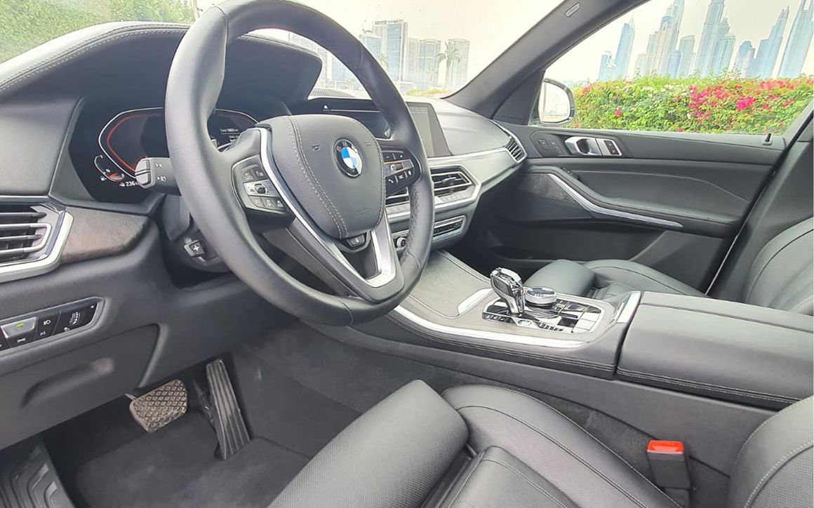 BMW X5 - image 3