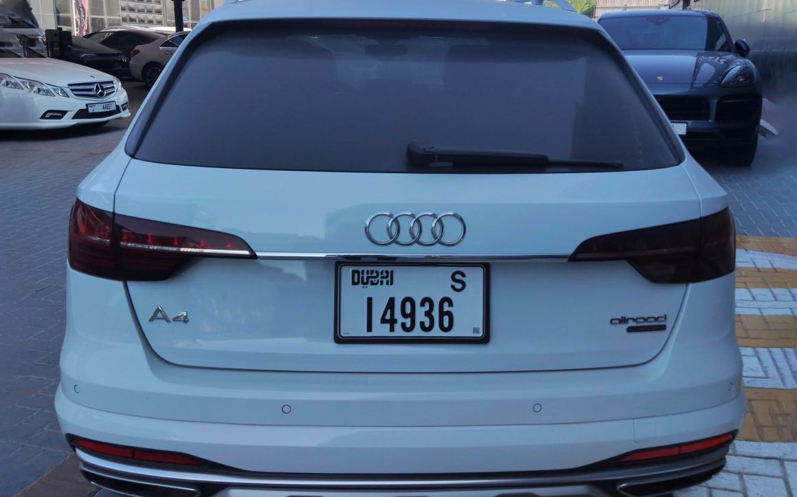 AUDI A4 PREMIUM - image 5