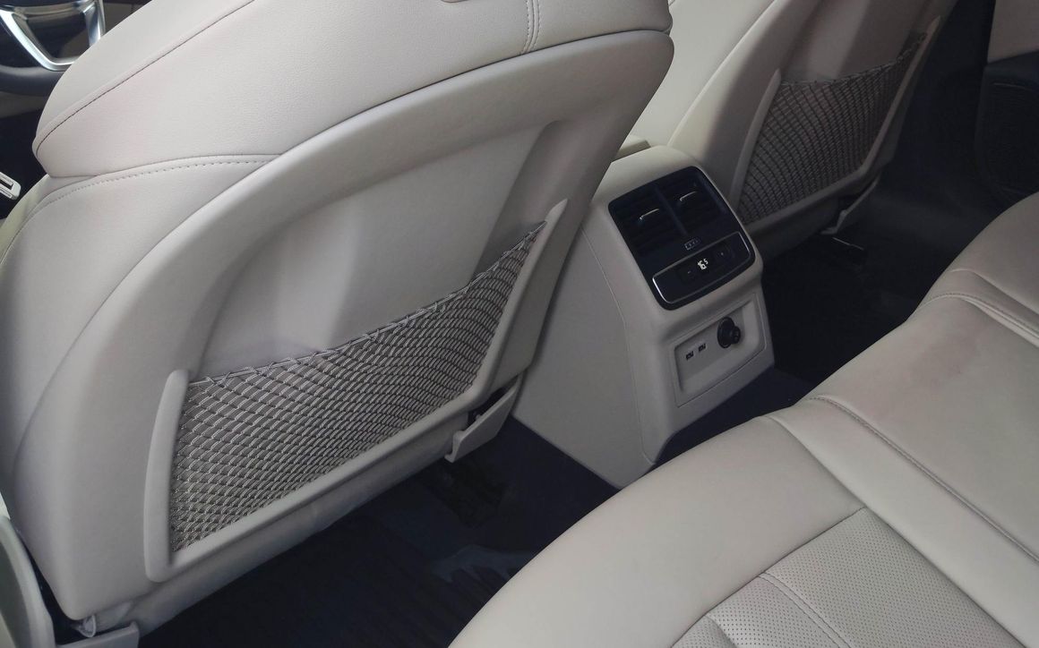 AUDI A4 PREMIUM - image 9