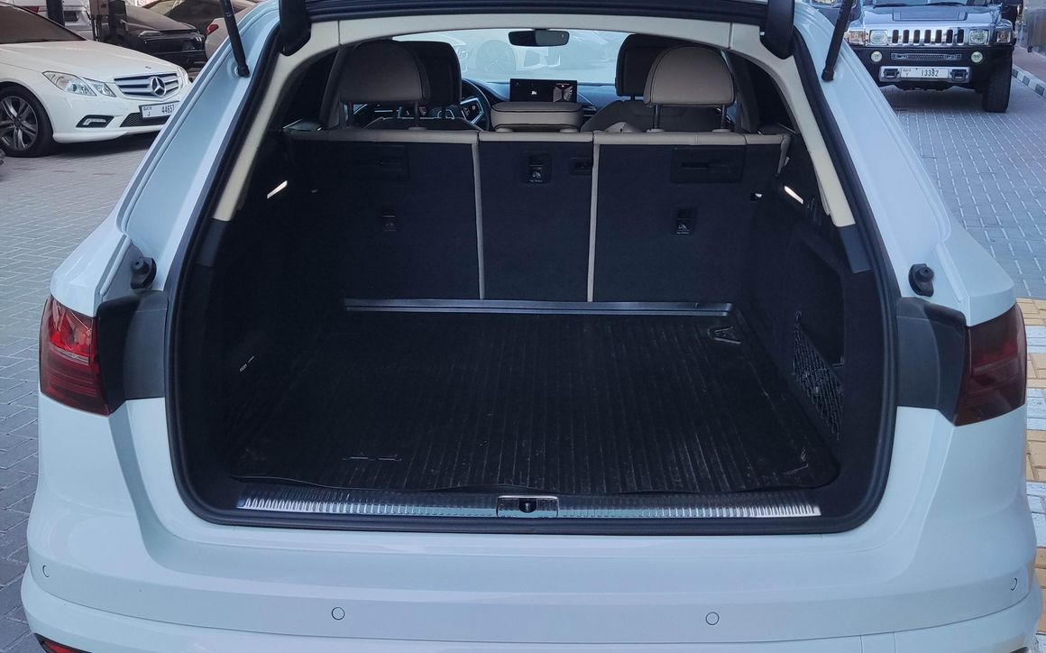 AUDI A4 PREMIUM - image 6