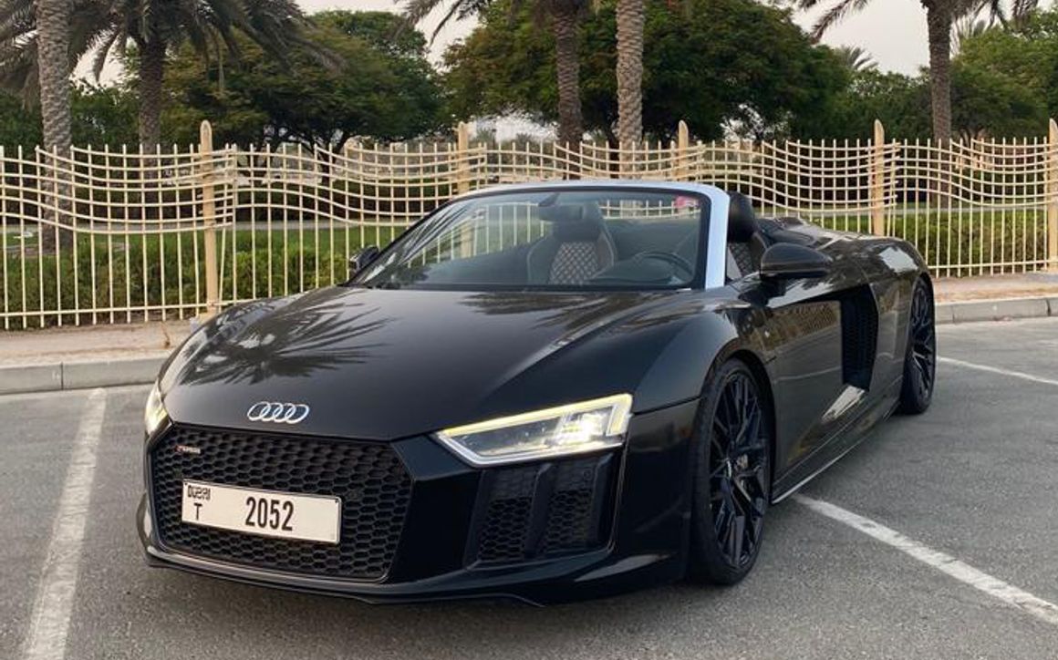 AUDI R8 - image 1
