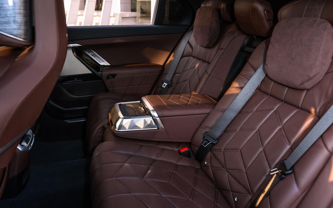 BMW 735 - image 24