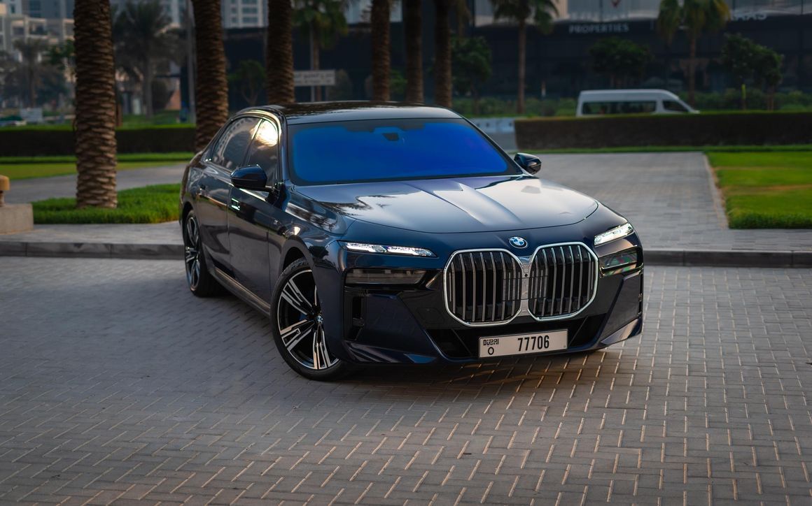 BMW 735 - image 6
