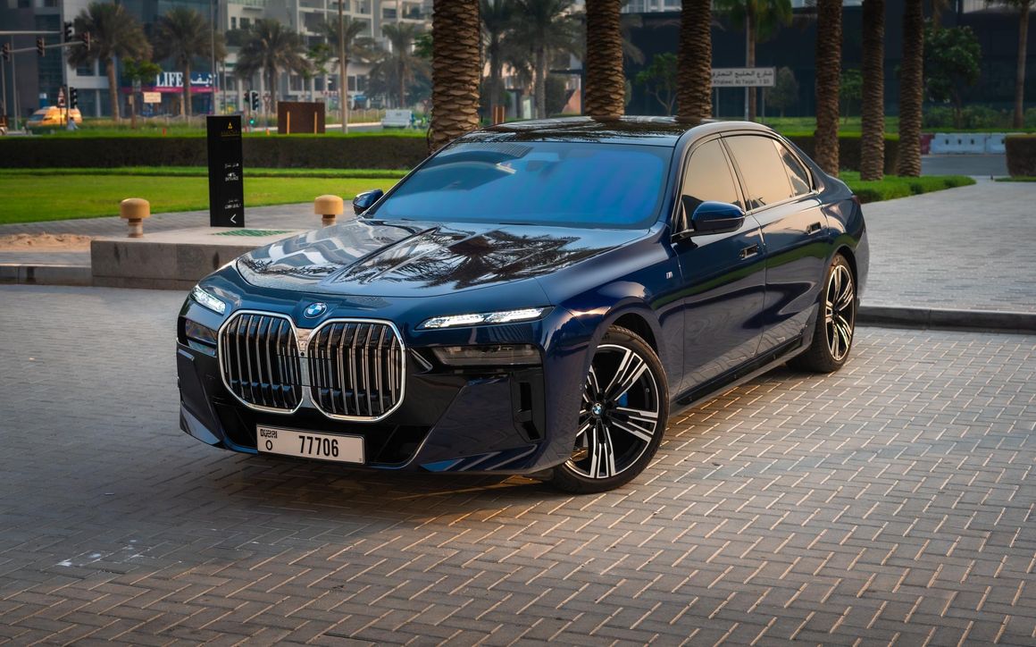 BMW 735 - image 5