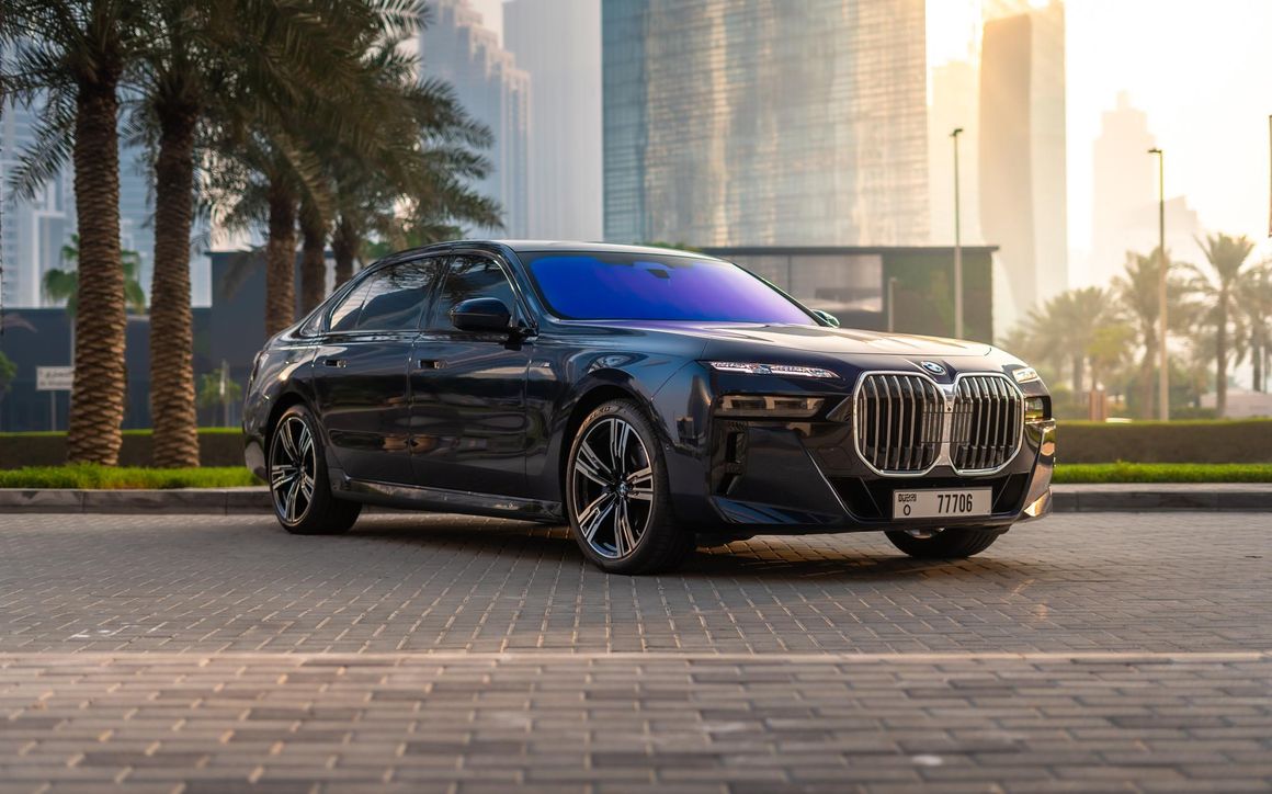 BMW 735 - image 7