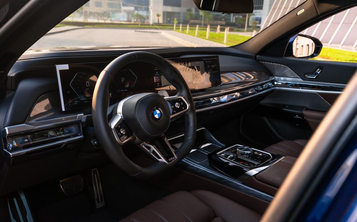 BMW 735 - image 20