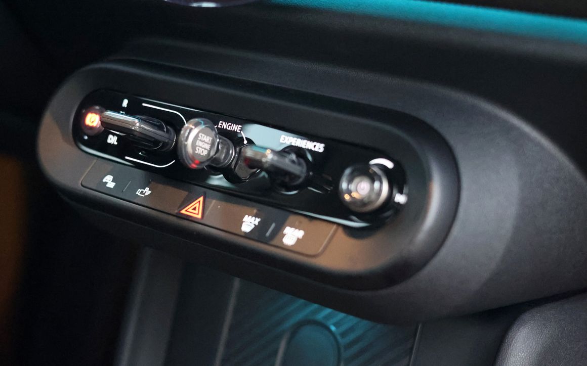 Mini Cooper - image 17