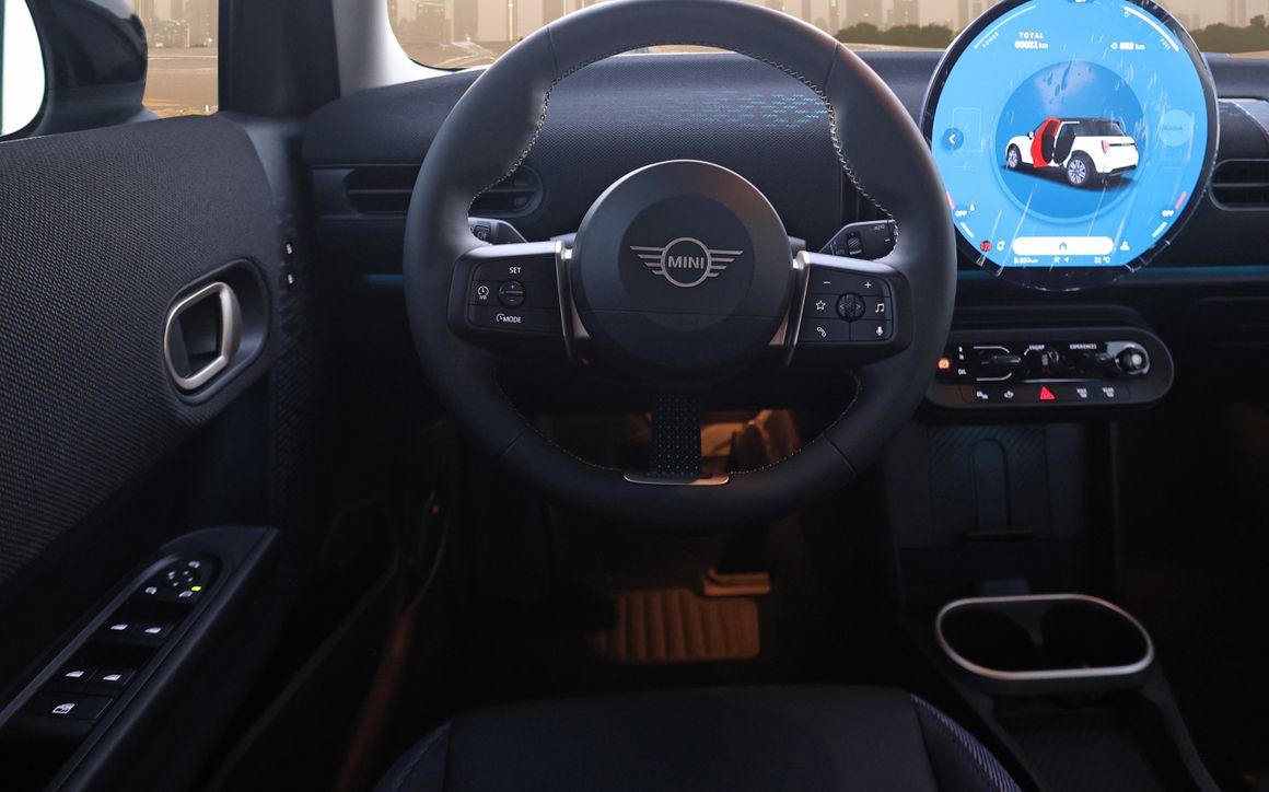 Mini Cooper - image 11