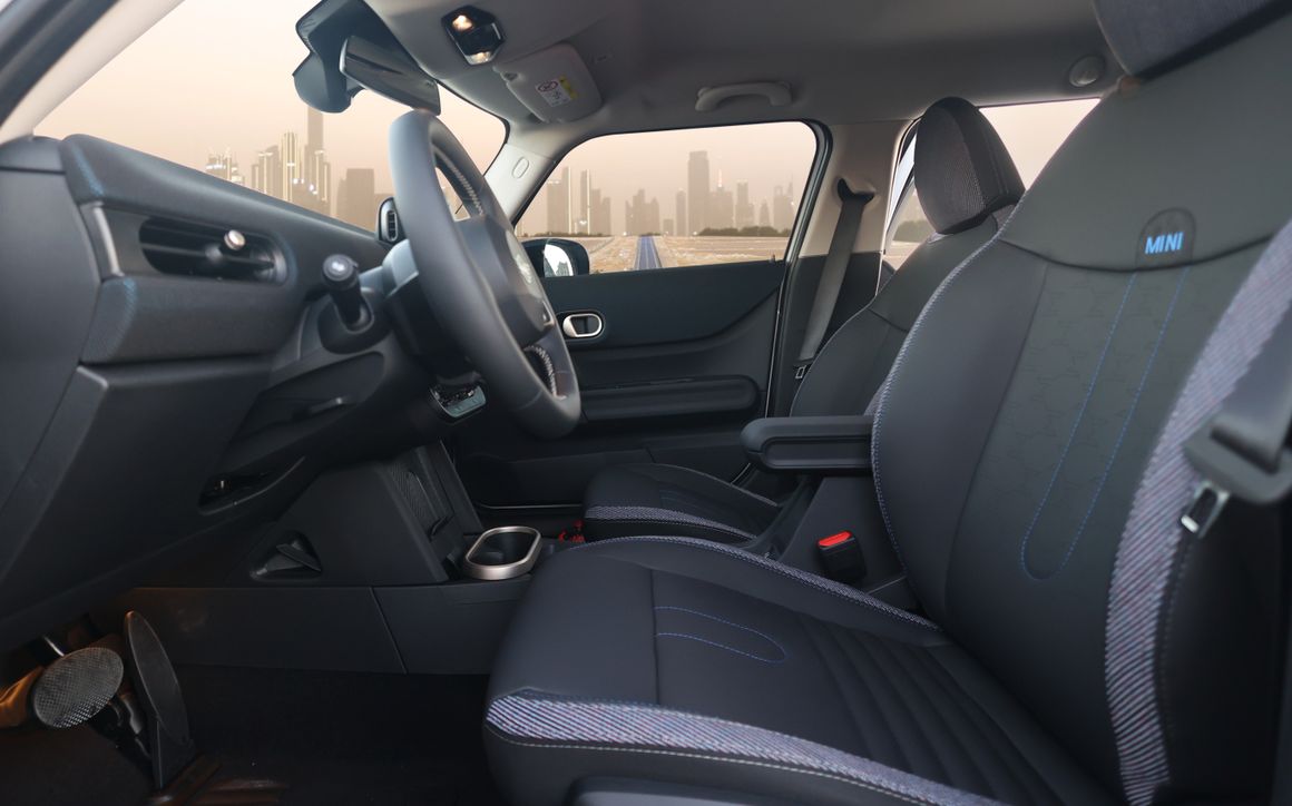 Mini Cooper - image 8