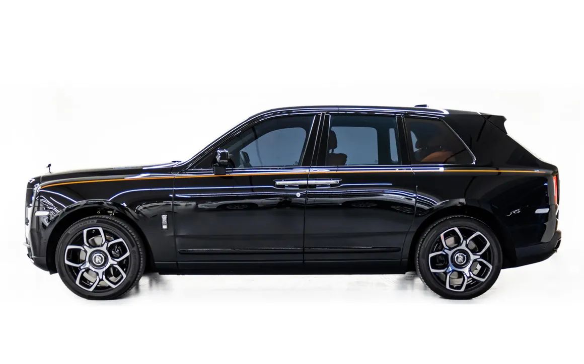 Rolls Royce  BB Cullinan - image 2