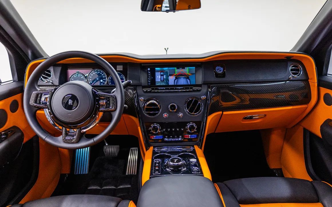 Rolls Royce  BB Cullinan - image 13