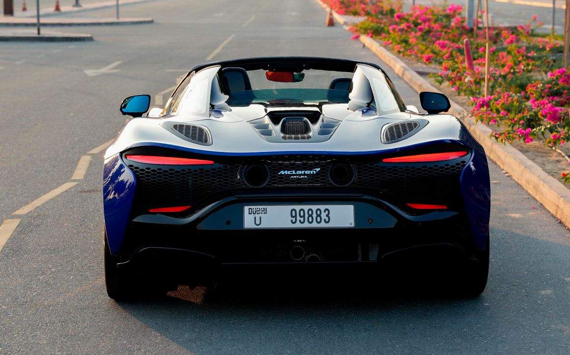 McLaren Artura Spider - image 4