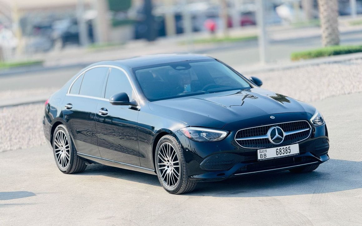 Mercedes C300 2025 - image 1