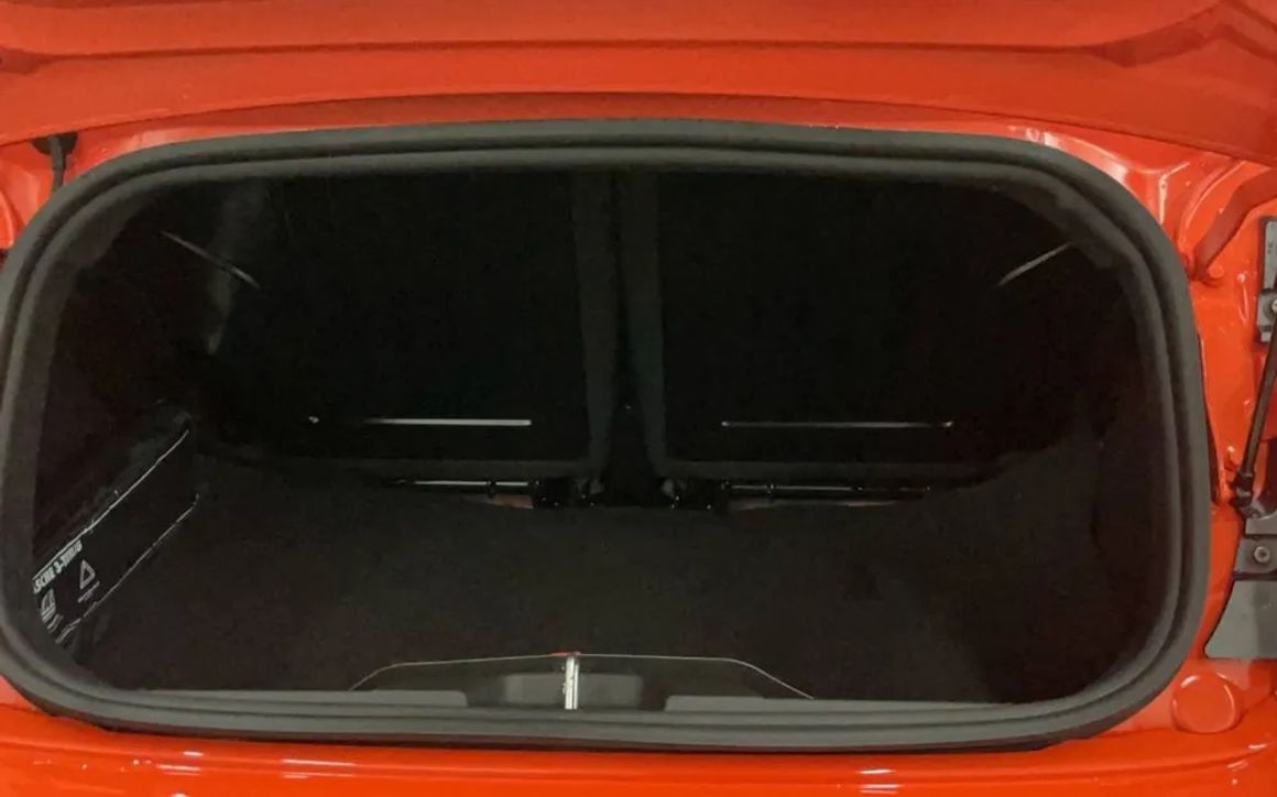 Abarth 695 Cabrio - image 11