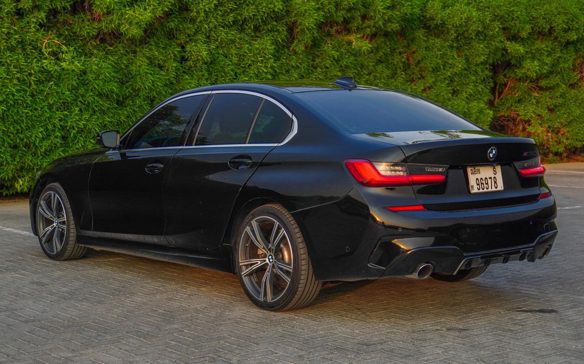 BMW 330i M package - image 4