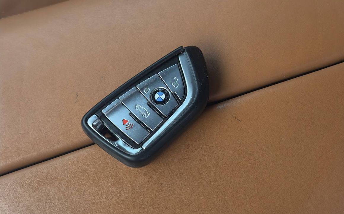 BMW 750 LI 2020 - image 8